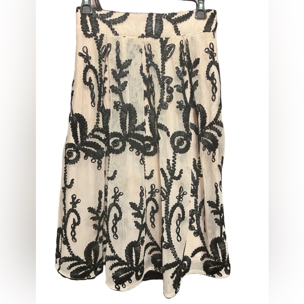 Anthropologie dRA Los Angeles embroidered Skirt XS